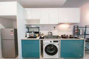 Continew Residence Cozy Suite by GUESTONIC