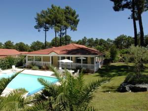 Villas Beautiful villa with a private pool in Lacanau-Ocean : photos des chambres