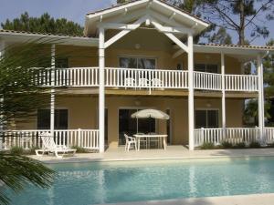 Villas Beautiful villa with a private pool in Lacanau-Ocean : photos des chambres