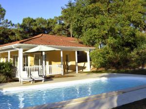 Villas Beautiful villa with a private pool in Lacanau-Ocean : photos des chambres