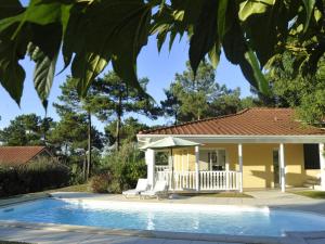 Villas Beautiful villa with a private pool in Lacanau-Ocean : photos des chambres