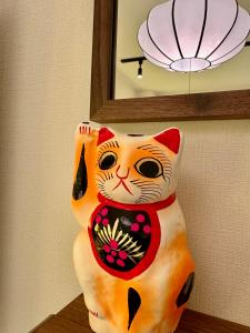 上野レトロ花 2-4人和風寝室 山手線3分 上野浅草銀座近い 御徒町駅3分 アメ横3分 上野駅10分 上野広小路駅3分 湯島駅2分 空港直接