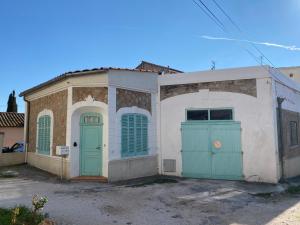 Jolie studio climatisé avec parking et proche de la mer