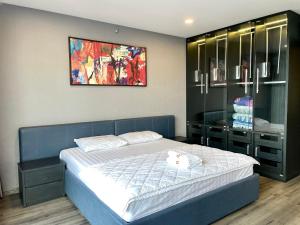 penthouse 4pn sea view near the beach