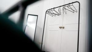 Canterbury Apartment with Parking - Monthly Stays