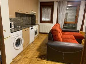 Apartamento Albarelo - Tranquilo y buen acceso - 2 Hab y 2 Baños - VUT-4644-AS