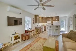 Maine Cottage with Dock and Kayaks, Near Augusta! - Belgrade