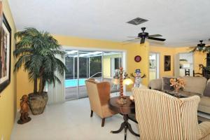 #1US Siesta Key Beach Pool House