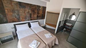 Twin Room with Bathroom
