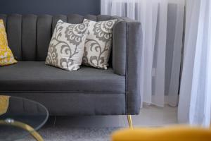 Luxury, cozy apartment Malecon 3 min Downtown