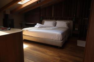 Hani i Gjelit Hotel, Korce