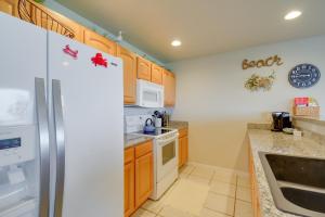 Walk to Beach Panoramic Splendor Westport Condo