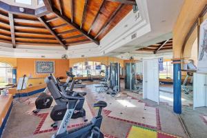 Ocean Front PRINCESA Resort D108-Sandy Beach-Ground Floor-HUGE