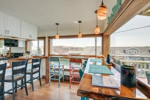 Ocean-View Apt in the Heart of Southwest Harbor!