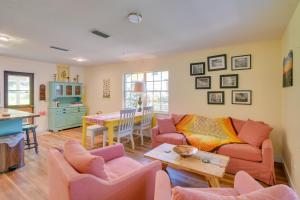 Hawthorne Retreat with Casita and Lake Winnott Access!