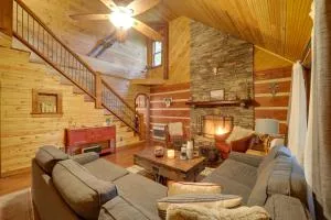 Gorgeous Boone Area Cabin with 2 Decks and Fireplaces! - Mount Zion