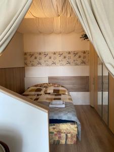 Viktória ~Vízparti ~ Medencés ~ Apartman