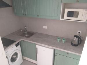 Уютная квартира метро Защитников Украины