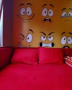 EMOJI house