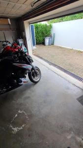 B&B / Chambres d'hotes Chambre Balneo a Chaumont (Maison Bonhage) : Chambre Double