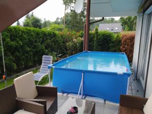 Holiday house with swimming pool in Morzyczyn
