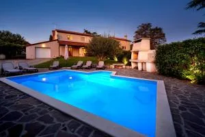 Villa Nina with Private pool near Poreč - Košinožići