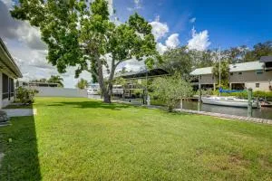Palmetto Waterfront Vacation Rental with Boat Dock! - Terra Ceia