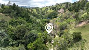 Casa del Arroyo 2-Bedroom Cottage Fireplace and BBQ