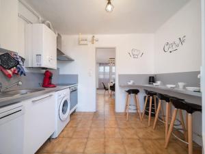 Appartements Appartement tout equipe traversant 6 a 8 couchages : Appartement 3 Chambres