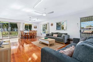 OceanViews on Burrum Whole