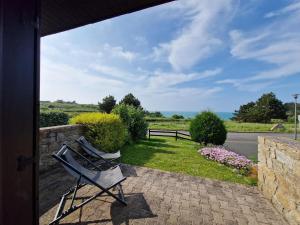 House on Emerald Coast near GR34 Trail
