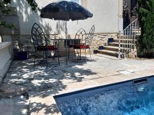 Maisons de vacances Manor house near Canal du Midi with terrace and pool : photos des chambres