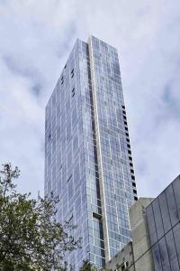 So Unique! Collins Street Vibe 2B2B