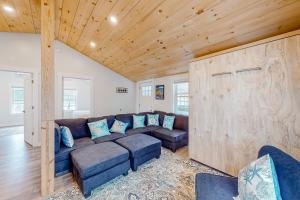 Shorelands, Unit 44-3