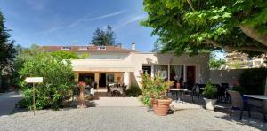 Hotels Logis Le Printemps Hotel Restaurant - Montelimar : photos des chambres