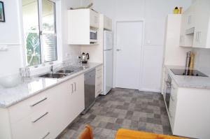 Fleur Cottage, 7 Willow Street