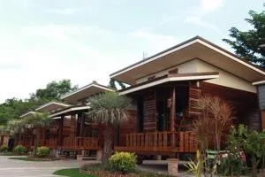 พบรักรีสอร์ท Pobruk resort - Ban Phue