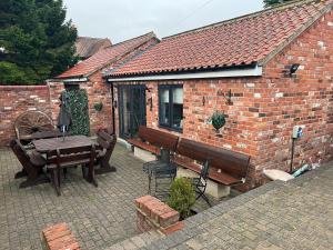 bailiffs cottage annex