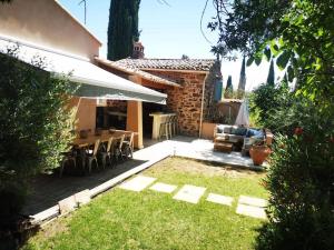 Villa provençale, piscine et jacuzzi privés.