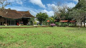 Aaira 8Pari Riverview Lodge