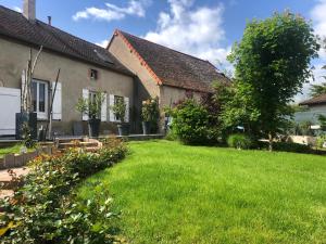 A 10mn de VICHY studio dans ancienne étable