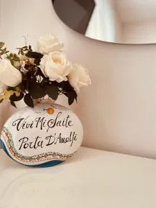 VìviMi Suite - Porta d'Amalfi - San Pietro