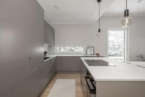 Semi-detached Scandinavian house with great location