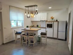 Apartman Mala Lalina - Desne