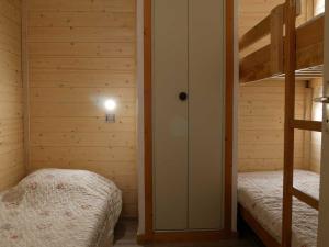 Charmant appartement rénové 23 pièces pour 5 pers, proche pistes et commerces, parking gratuit - FR-1-329-29