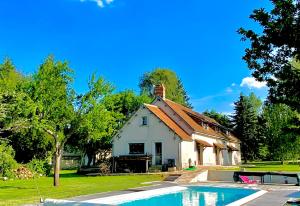 Maisons de vacances Longere normande, parc, piscine. : photos des chambres