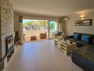 FLH Quinta das Salinas Triplex with Terrace & Pool