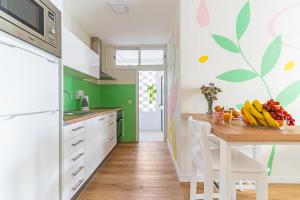 Home2Book Colourful Apt Playa del Inglés, Pool