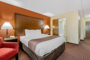 Queen Room room in Quality Inn and Suites Lincoln