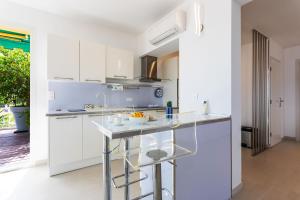 Appartements BELLEVUE AP4376 By Riviera Holiday Homes : photos des chambres